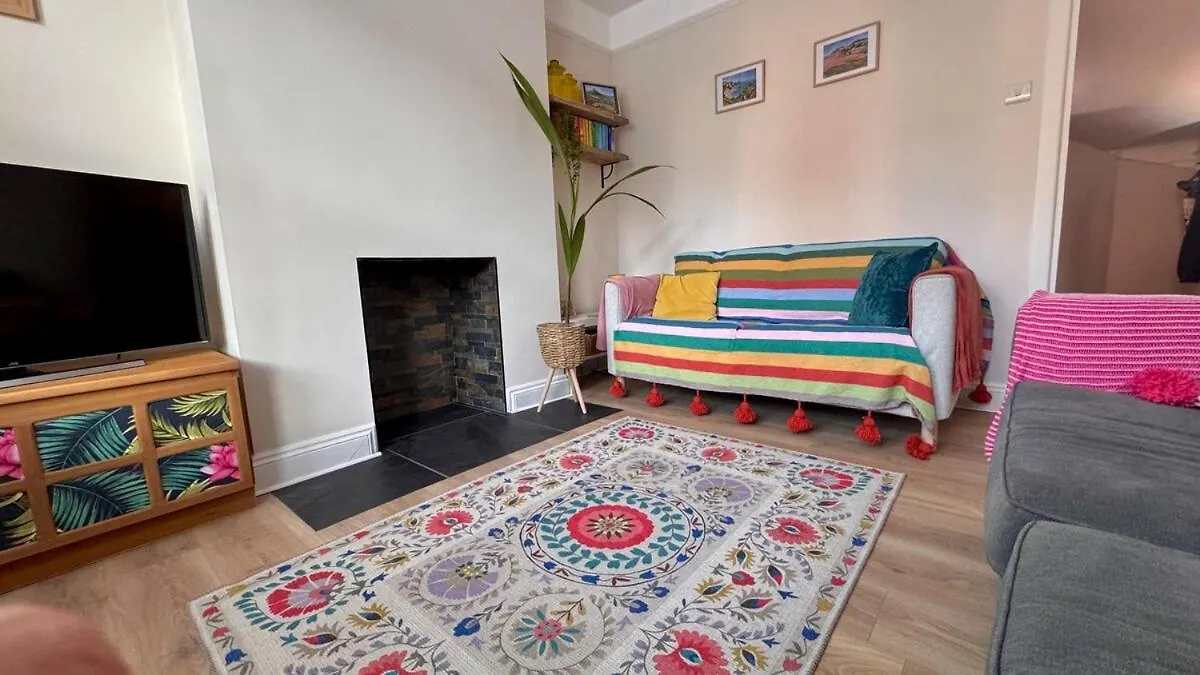 בורנמות' Peaceful, Relaxing Cottage